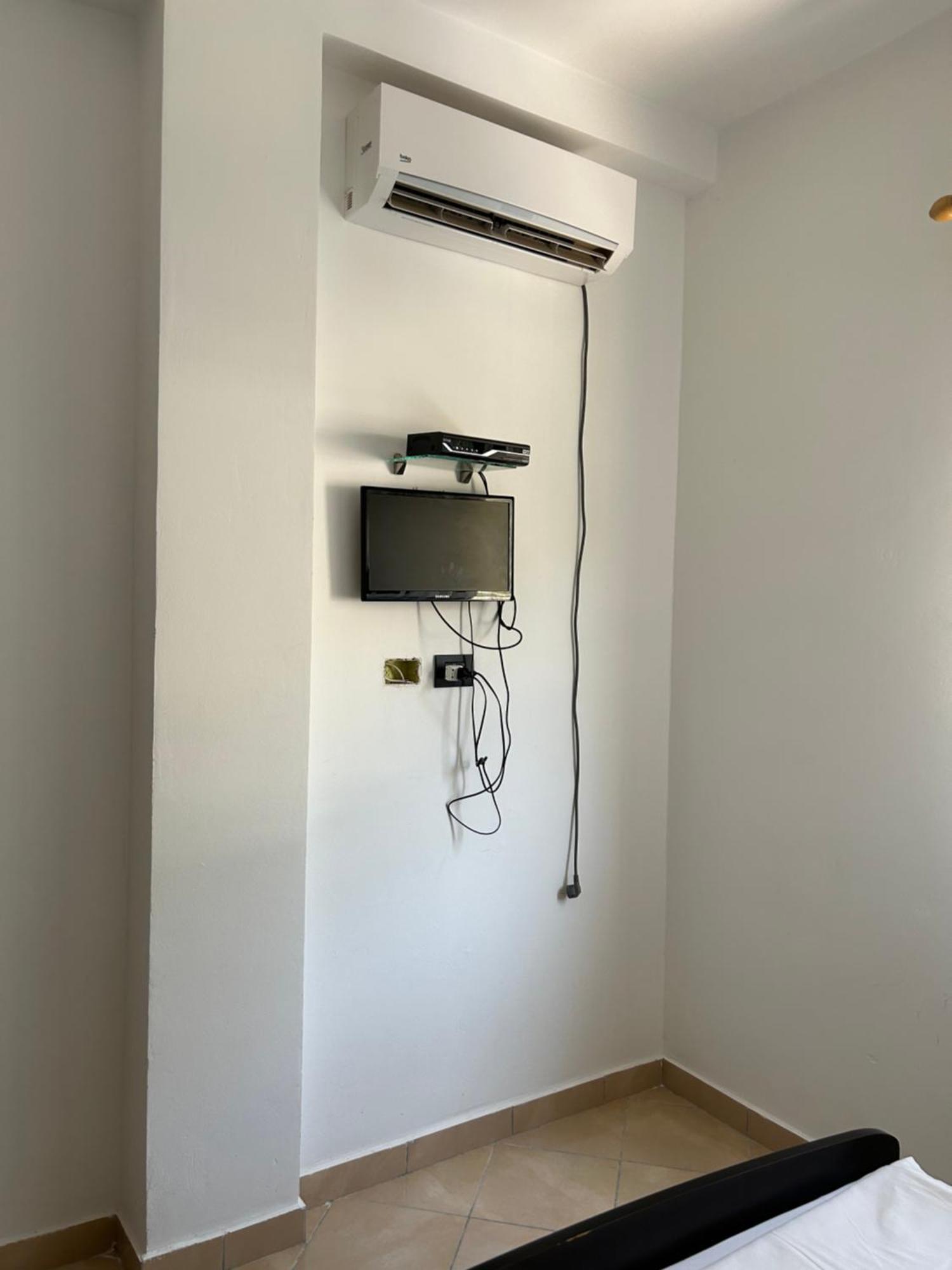 Hotel Mehillaj Borsh Zewnętrze zdjęcie